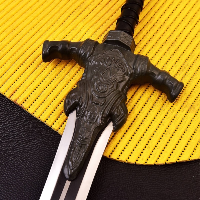 Custon Hand Forged 1095 Carbon Steel Dark Souls DS Artorias GreatSwordWolf Knights GreatSwordReplica SwordBest Gift 3