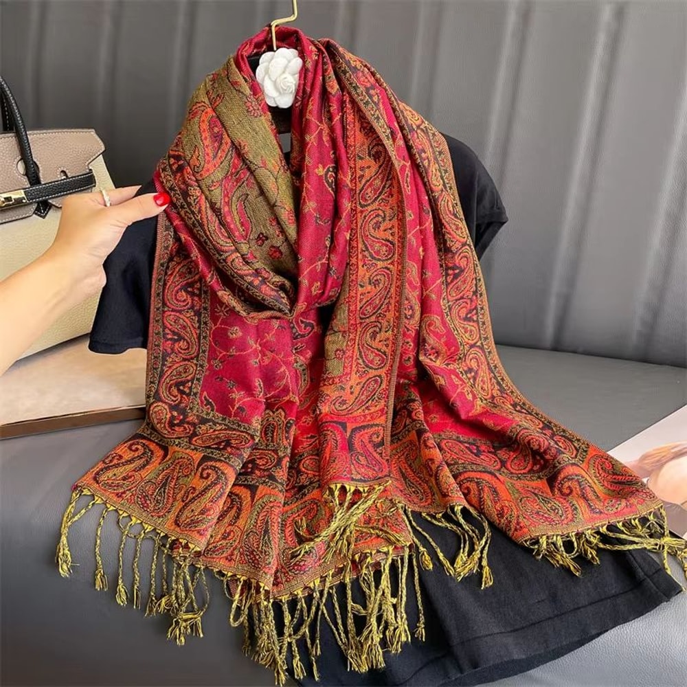 Lightweight shawl for air travel