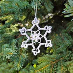 Crochet snowflake small ornaments pattern easy Christmas tree decorations ideas ornament to make Crochet lace snowflake