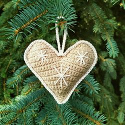 Crochet heart patterns for beginners Christmas crochet gingerbread pattern amigurumi Valentine's day gifts to make