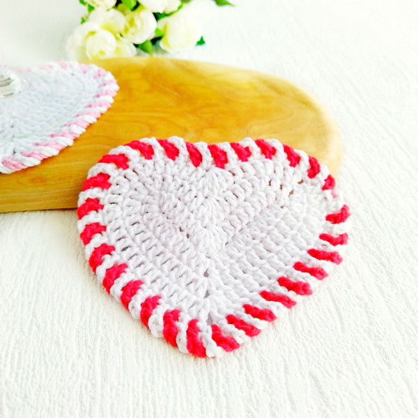 crochet valentine coasters.jpeg