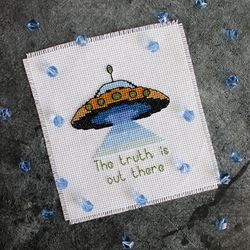 Cross stitch pattern The truth is out there, digital cross stitch pattern Flying saucer, easy cross stitch chart PDF