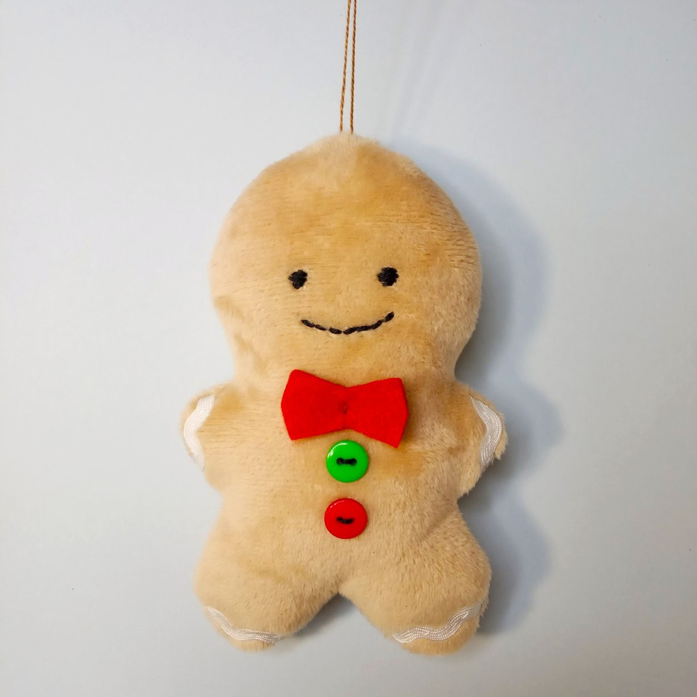 handmade-gingerbread-man-ornament