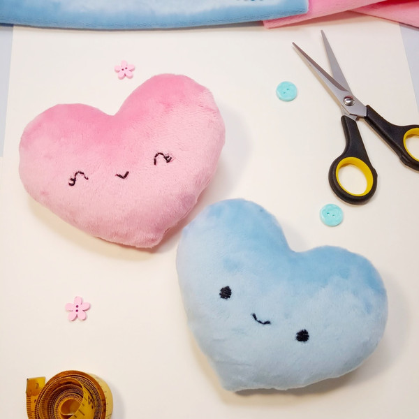 cute-handmade-stuffed-toy-hearts
