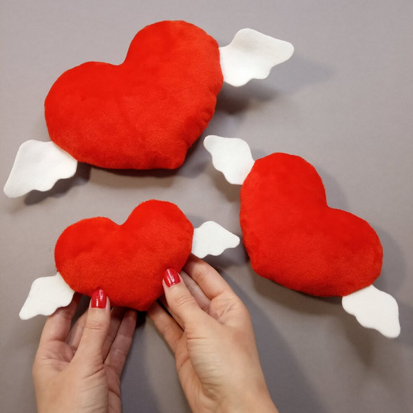 handmade-red-plush-hearts-with-wings