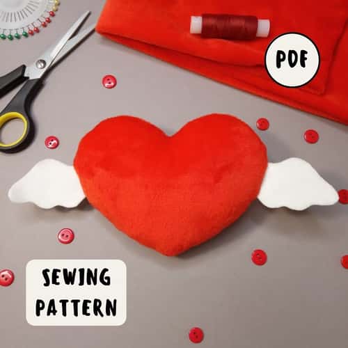 Heart Plush Sewing Pattern (in 3 sizes) - Beginner Friendly