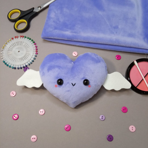 plush-heart-easy-diy-project-for-valentine's-day