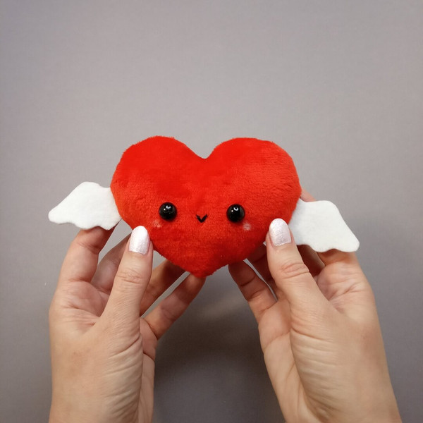 easy-to-sew-heart-plush-with-wings-handmade