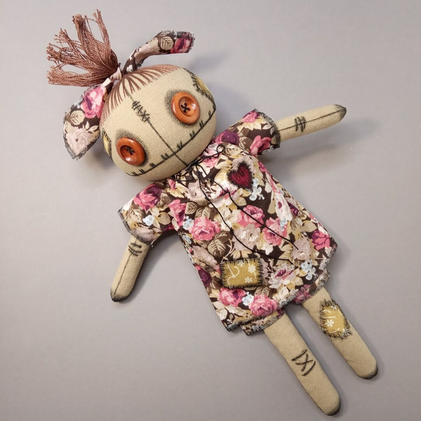 spooky-cute-doll-handmade