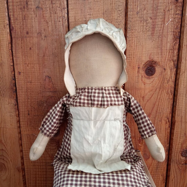 faceless-handmade-primitive-doll