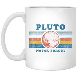 Vintage Never Forget Pluto Funny Space Graphic Tee White Mug