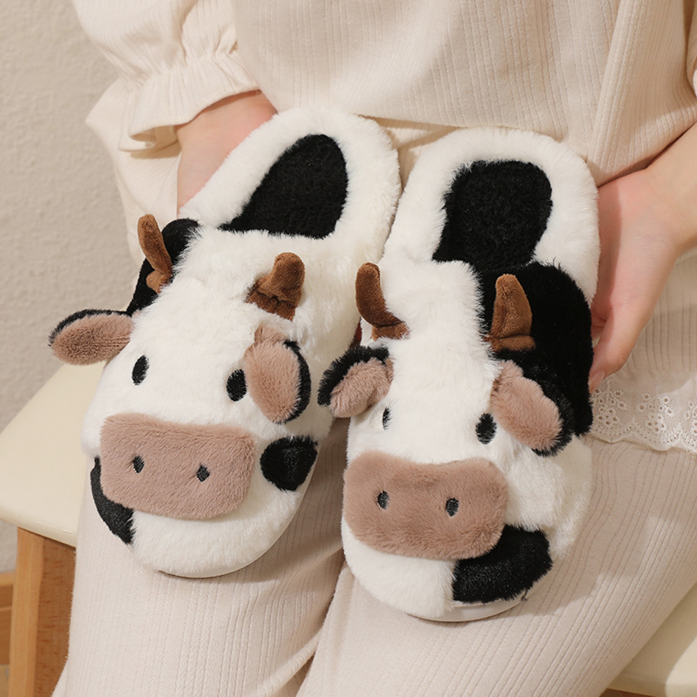 Winter Unisex Cartoon Cow Plush Slippers, Couple's Warm Non-Slip House Slides for Men & Women
