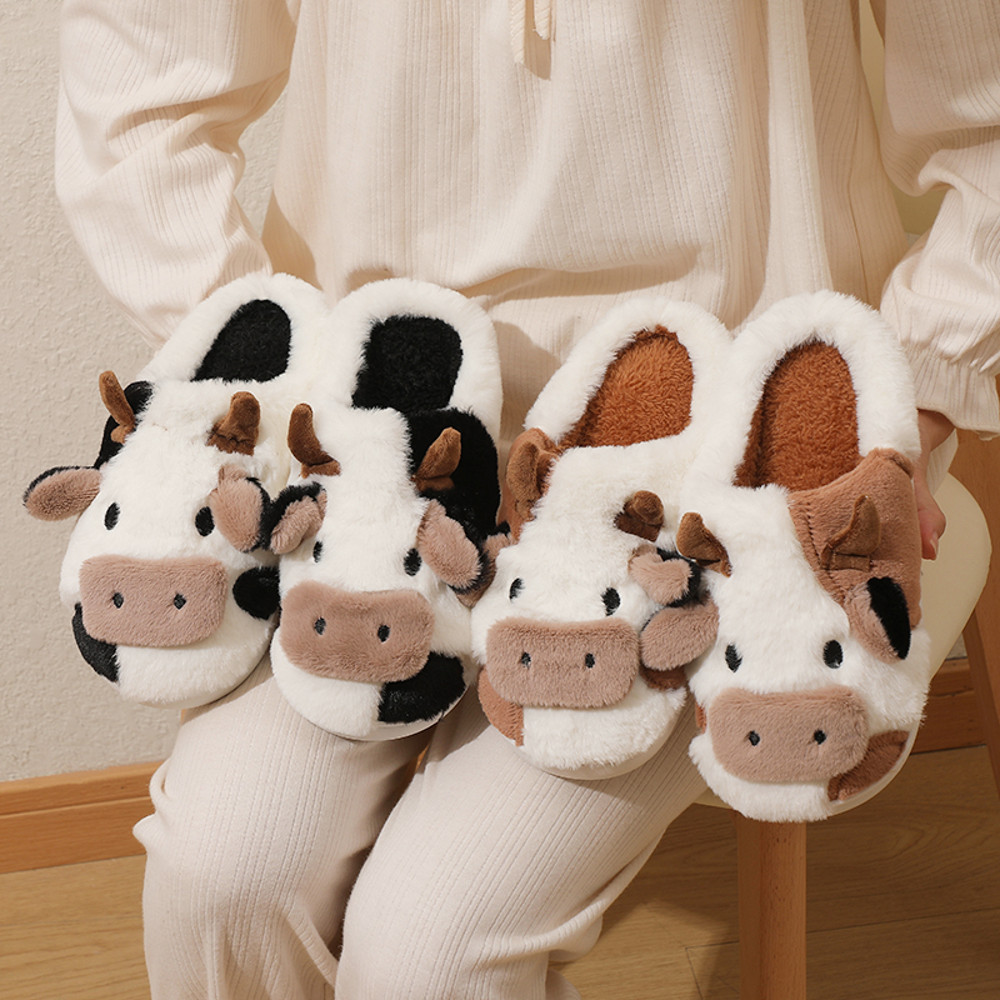 Winter Unisex Cartoon Cow Plush Slippers, Couple's Warm Non-Slip House Slides for Men & Women