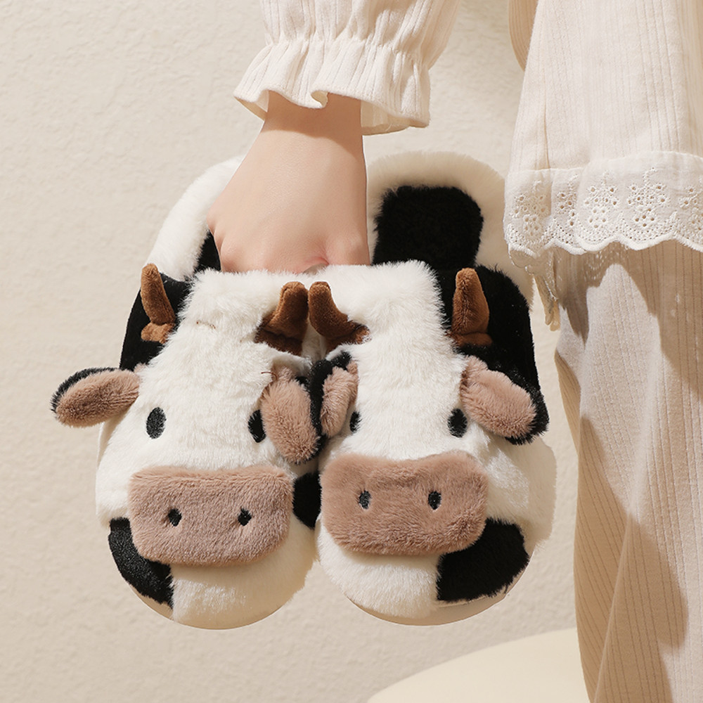 Winter Unisex Cartoon Cow Plush Slippers, Couple's Warm Non-Slip House Slides for Men & Women