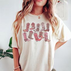 cowgirl pink boots shirt, country concert tee, western graphic tee for women, oversized graphic tee, cute country shirts