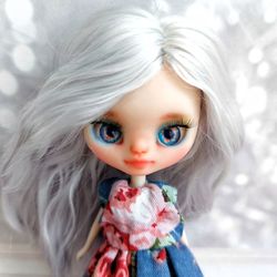 Beautiful miniature Petite Blythe doll with blue hair. A doll with blue eyes.