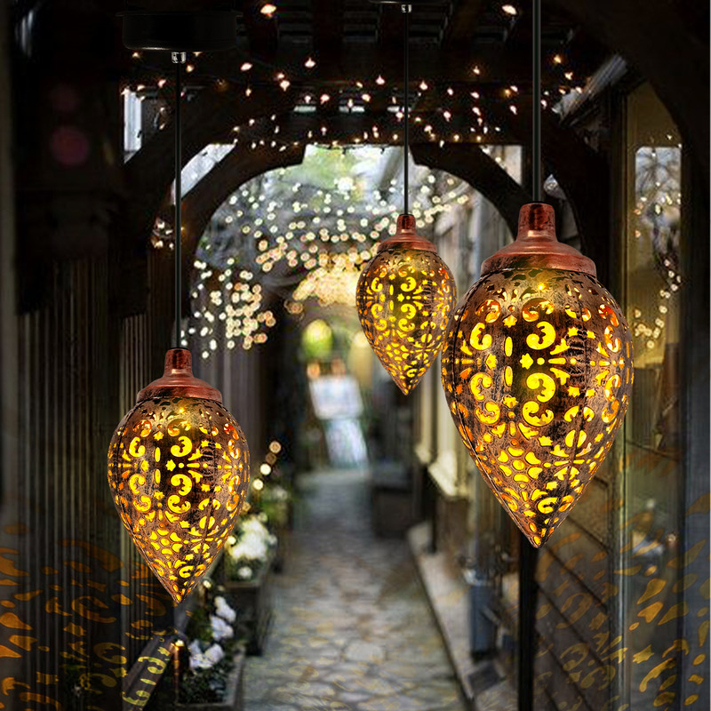 Romantic Hollow Outdoor Solar Water Drop Lantern, Metal Iron Design, Warm White Projection Lamp for Courtyard Decoration