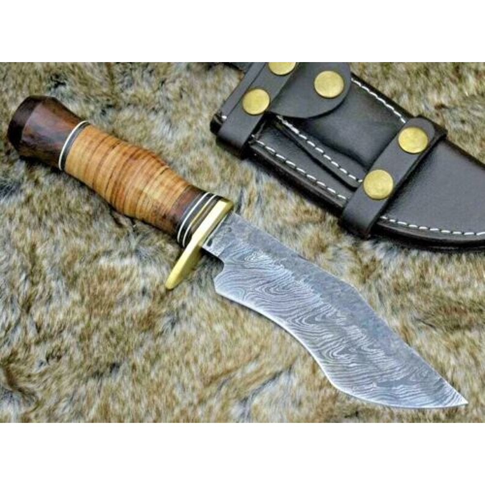 Tactical-Survival-Kit-with-Handcrafted-Hunting-Blade-Wilderness-Guardian-BladeMaster (7).jpg