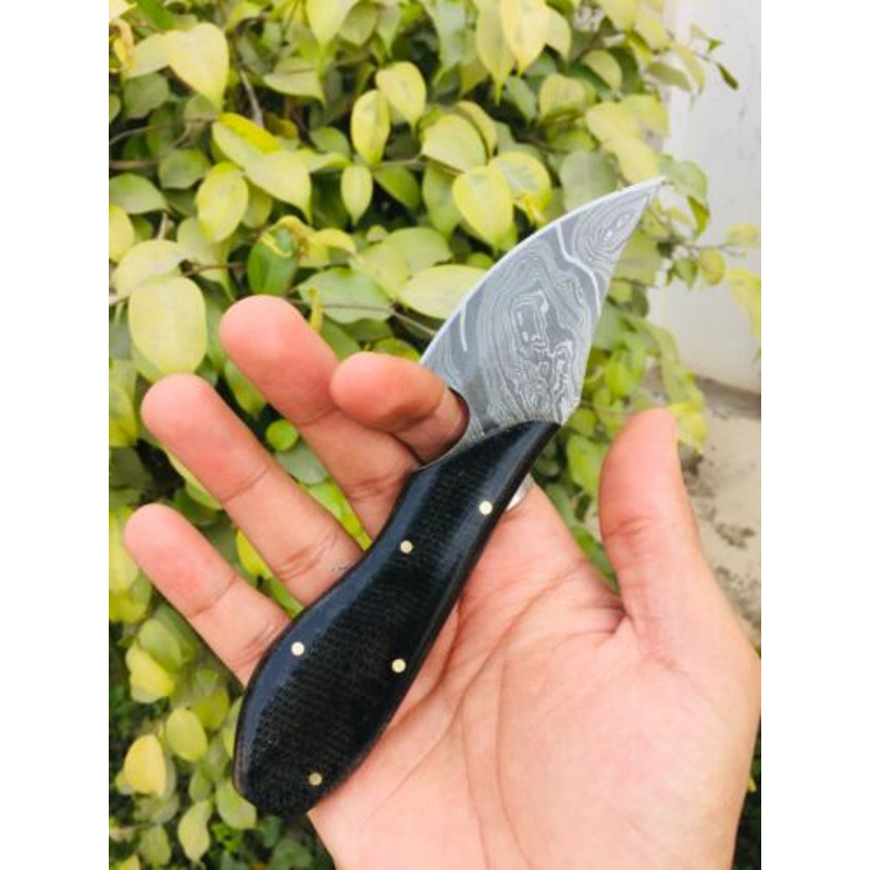 Handmade-Damascus-Skinner-Unrivaled-Craftsmanship-for-Outdoor-Adventures-Perfect-for-Skinner-and-Camping (2).jpg