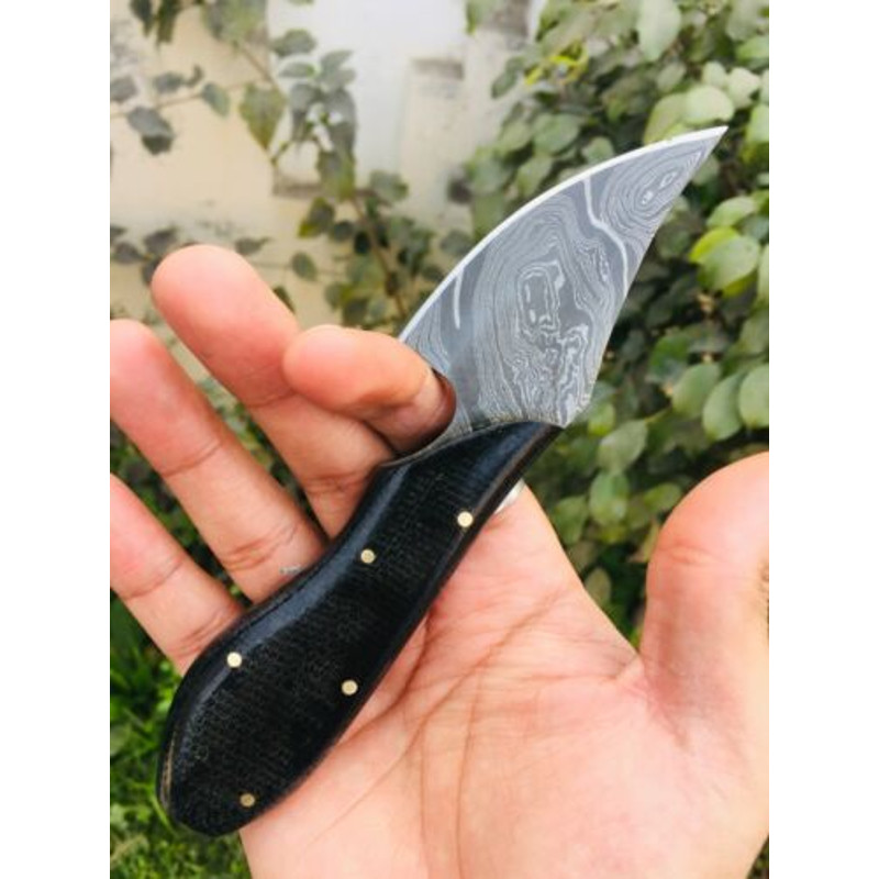 Handmade-Damascus-Skinner-Unrivaled-Craftsmanship-for-Outdoor-Adventures-Perfect-for-Skinner-and-Camping (14).jpg