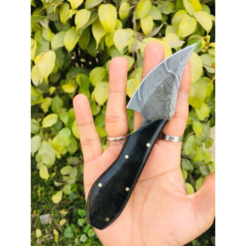 Handmade-Damascus-Skinner-Unrivaled-Craftsmanship-for-Outdoor-Adventures-Perfect-for-Skinner-and-Camping (8).jpg