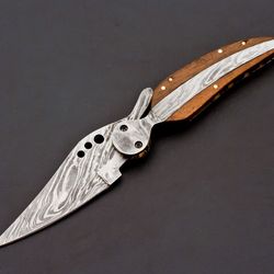 Handcrafted Damascus Folding Knife: Personalized EDC Gift for Him