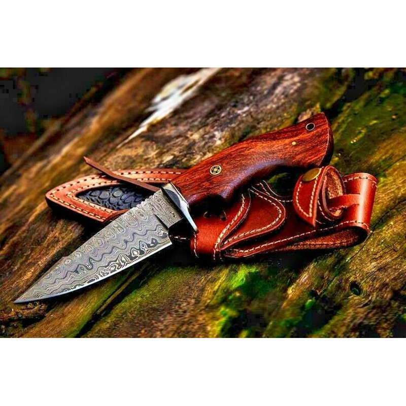 BM Exclusive Handcrafted Damascus Steel Hunting Knife Fixed Blade Full Tang Perfect Gift for Him