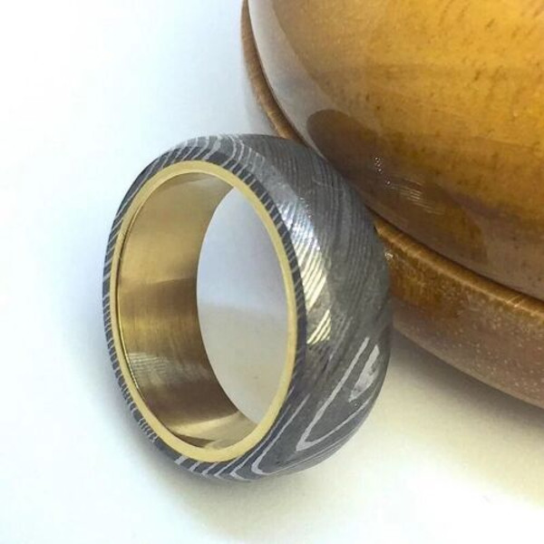 Timeless_Men's_Damascus_Wedding_Ring_-_Perfect_for_Engagements_and_Anniversaries (5).jpg