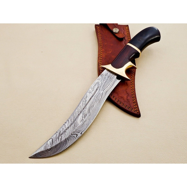 Vintage_Damascus_Hunting_Knife_Big_Bowie_with_Pakka_Wood_Handle_Perfect_Fathers_Day_or_Wedding_Anniversary_Gift_for_Him (5).jpg