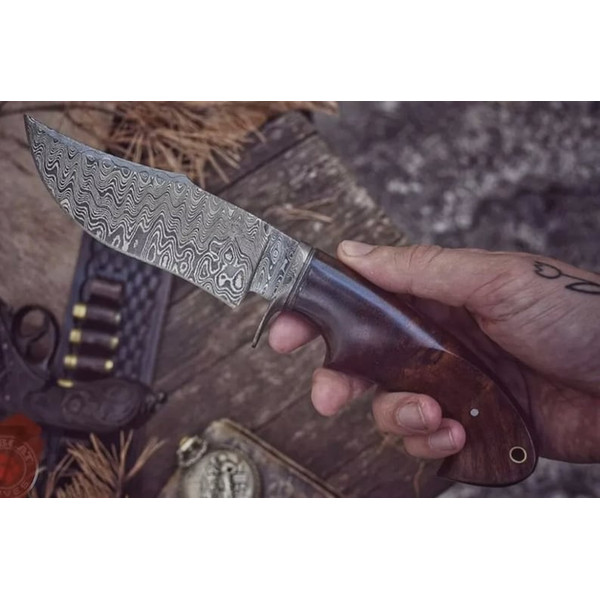 BladeMaster_Bobcat_Damascus_Knife-Handmade_Elegance_for_MenPremium_Steel,Exquisite_Craftsmanship (1).jpg