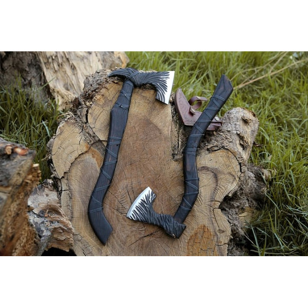 Black_Damascus_Viking_Axe_Braided_Axe_Hatchet_Throwing_Axe_Personalized_Gift_For_Him_Hand_Forged_Battle_Axe (11).jpg