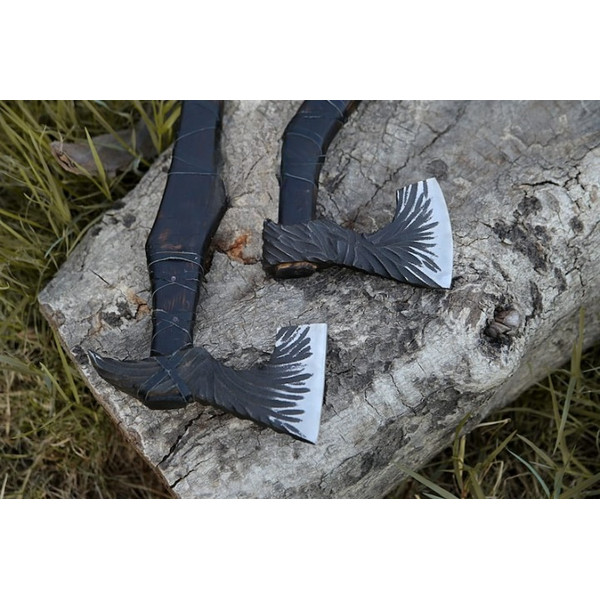 Black_Damascus_Viking_Axe_Braided_Axe_Hatchet_Throwing_Axe_Personalized_Gift_For_Him_Hand_Forged_Battle_Axe (8).jpg