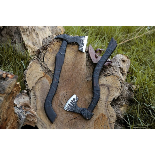 Black_Damascus_Viking_Axe_Braided_Axe_Hatchet_Throwing_Axe_Personalized_Gift_For_Him_Hand_Forged_Battle_Axe (3).jpg