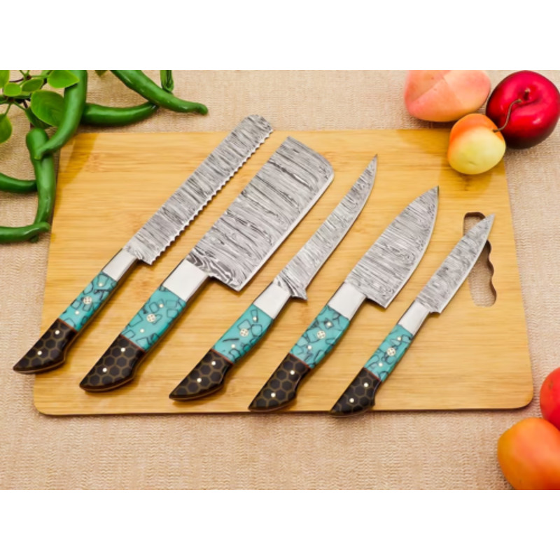 5PieceCustomDamascusSteelChefKnifeSetUnleashCulinaryPrecision 3png