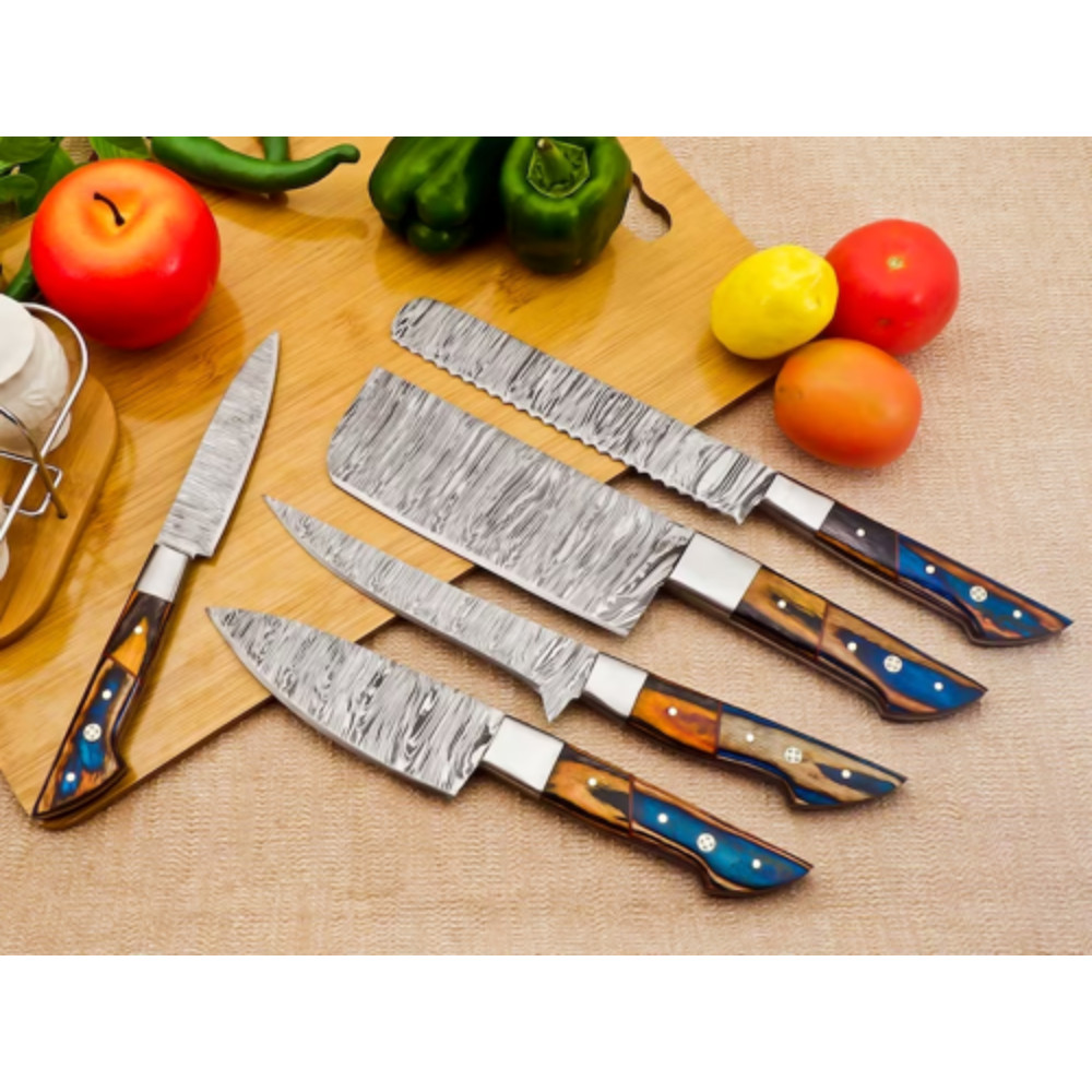 5PieceCustomDamascusSteelChefKnifeSetUnleashCulinaryPrecision 9png
