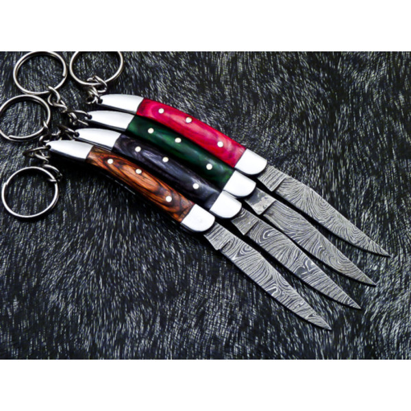 85_Custom_Hand-Forged_Damascus_Steel_Pocket_Folding_Keychain_Knives (10).png