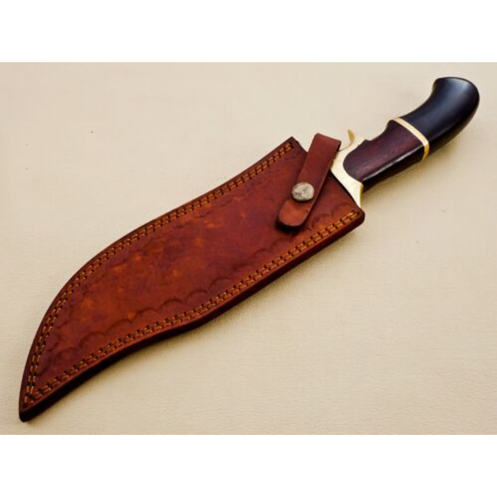 ExquisiteHandcraftedDamascusSteelBowieHuntingKnifefeaturingaRosewoodHandleCompletewith