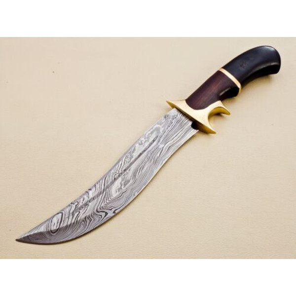 Exquisite_Handcrafted_Damascus_Steel_Bowie_Hunting_Knife_featuring_a_Rosewood_Handle,_Complete_with_a_Sheath (7).jpg
