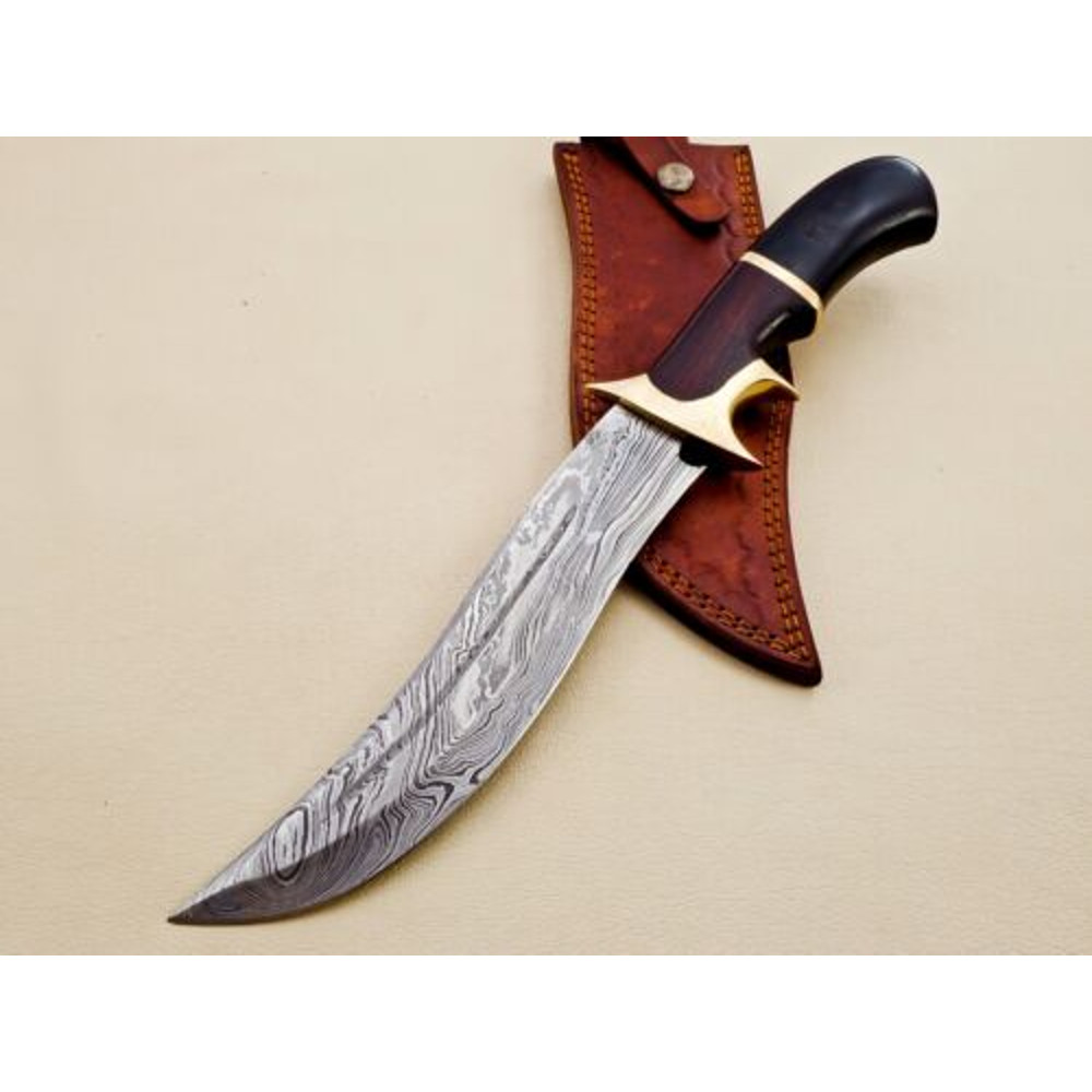 ExquisiteHandcraftedDamascusSteelBowieHuntingKnifefeaturingaRosewoodHandleCompletewith