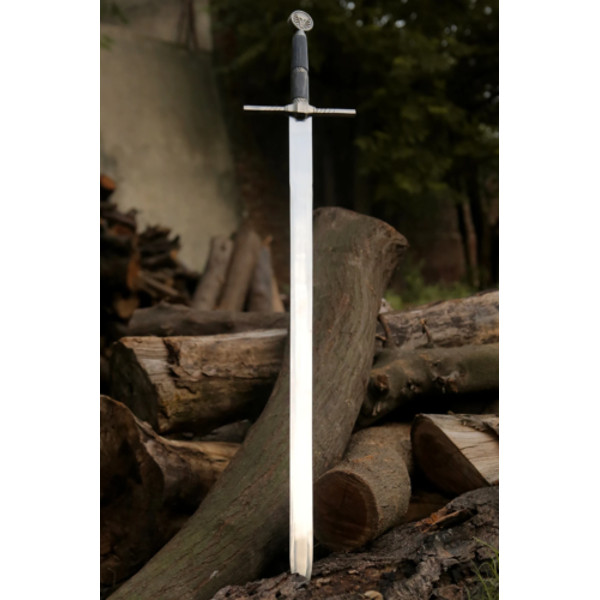 Unveiling_The_Witcher_Handmade_Steel_Sword_of_Geralt_with_Leather_Sheath (11).png
