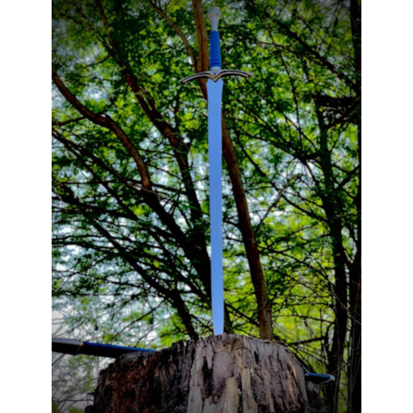 Legendary_LOTR_Replica_The_Lord_of_the_Rings_Glamdring_Gandalf_Sword (4).png