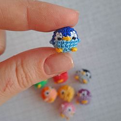 Little rainbow Pinguins, miniature crochet toy, mini crochet pinguin in basket