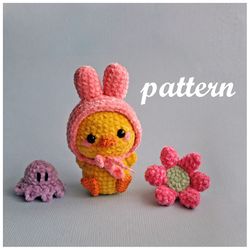 Pattern Crochet Little Duck in hat, plush yellow goose, mini chicken with hat