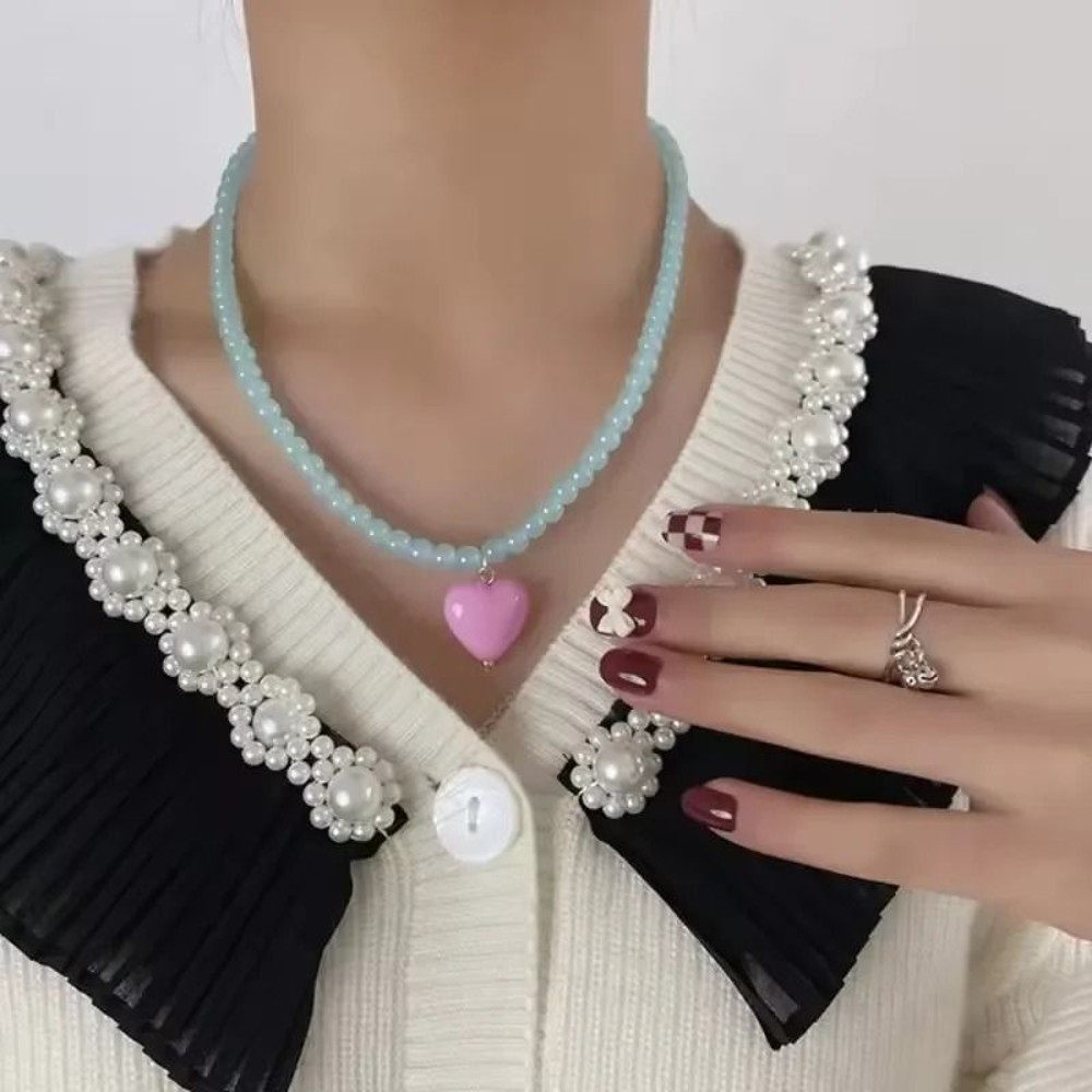Trendy Color Beaded Chain Resin Heart Pendant Necklace 3