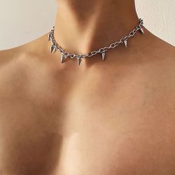 elegant minimalist pendant necklace
