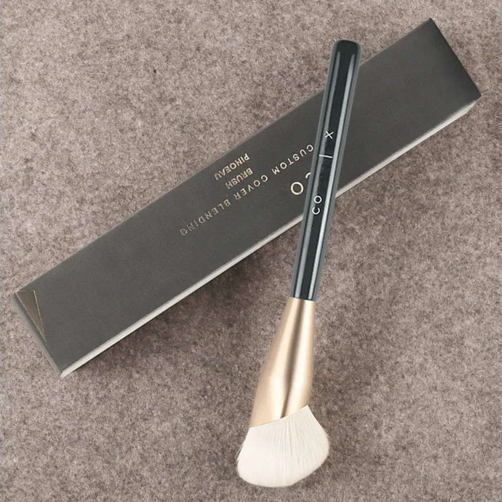 Professional Full Coverage Fingertip Foundation Brush, Liquid Touch Contour Makeup Brush Cosmetic Tool for Easy, Streak