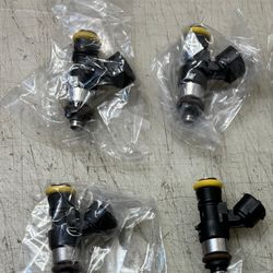 SET OF 4 Fuel Injectors For Bosch 2200cc LS3 LS7 Corvette C6 Z06 EV14 0280158821