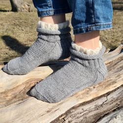 Wool Ruffle Socks, Bobby Cuff Ankle Socks, Frilly Retro socks, Short Boot Socks, Cute Gray Socks, Fashion Socks