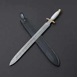 custom handmade damascus sword personalized sword  forged sword with leather sheath