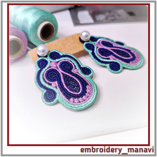 FSL_In_The_Hoop_Earrings_or_Pendant_ITH_Embroidery_Manavi_05